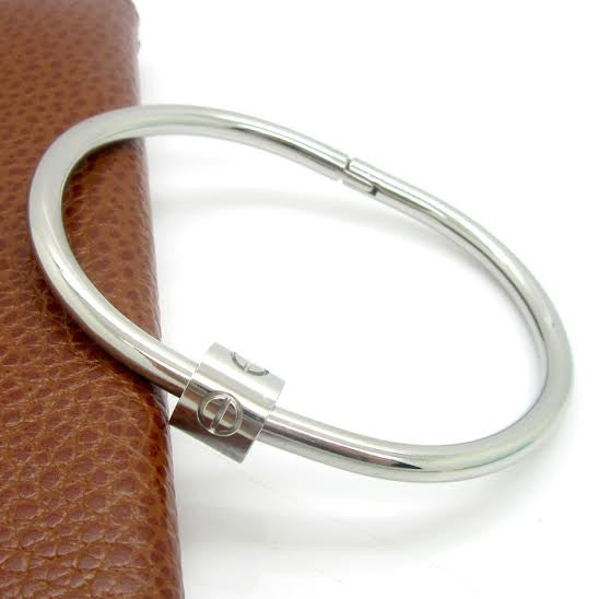 Solid Stainless Steel Screw Clasp Bangle